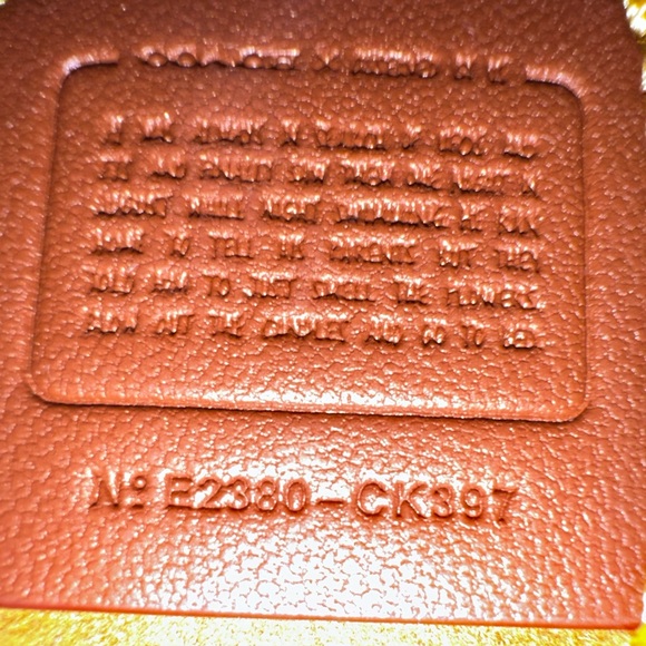 Coach Observed Bag - Picture 6 of 10